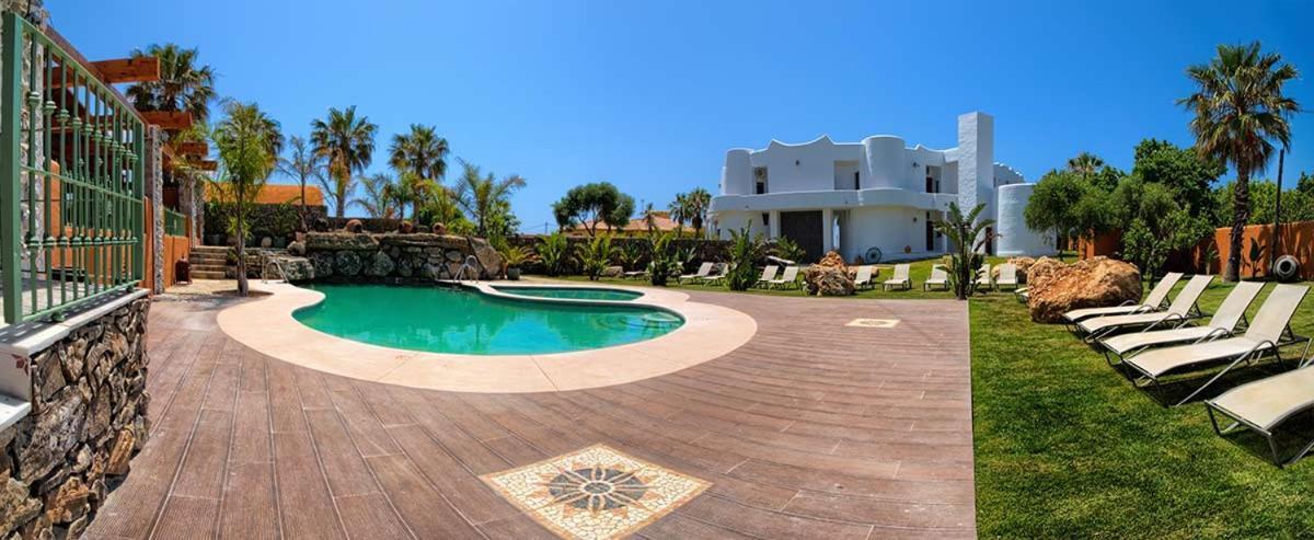 Apartamentos Turisticos Bahia De Trafalgar ซาโฮรา ภายนอก รูปภาพ