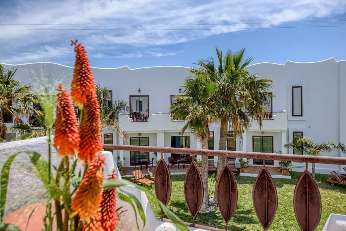 Apartamentos Turisticos Bahia De Trafalgar ซาโฮรา ภายนอก รูปภาพ