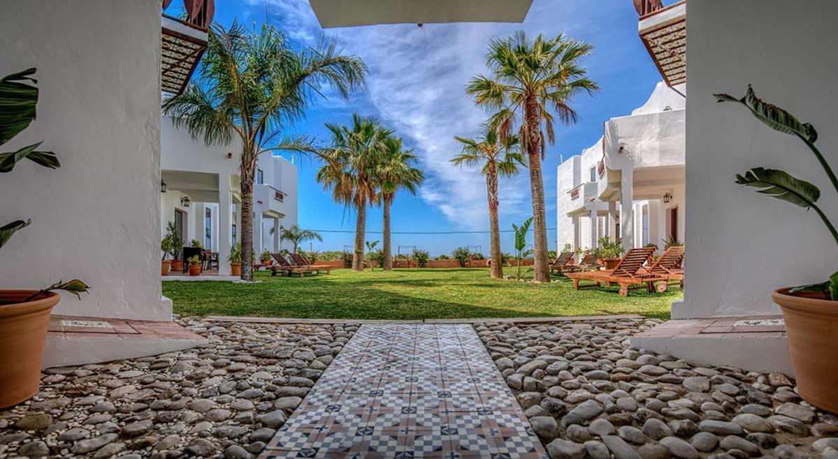 Apartamentos Turisticos Bahia De Trafalgar ซาโฮรา ภายนอก รูปภาพ